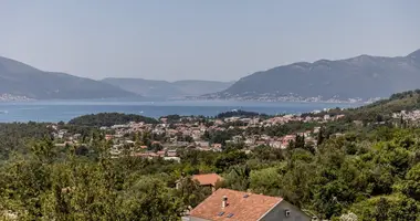 Дом 4 комнаты в Кавач, Черногория
