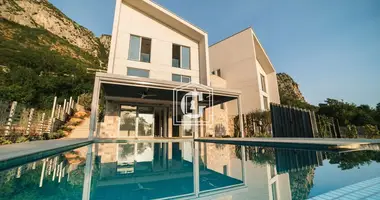 Maison 4 chambres dans Katun Rezevici, Monténégro