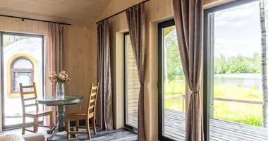Nieruchomości komercyjne 6 000 m² w Toksovskoe gorodskoe poselenie, Rosja