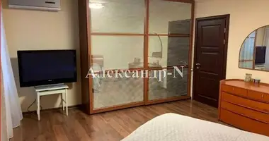 5 room apartment in Odesa, Ukraine