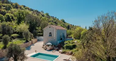 Villa 4 bedrooms in Kotor, Montenegro