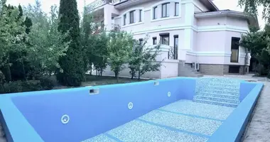 Haus 6 zimmer in Lymanka, Ukraine