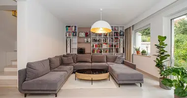 Apartamento en Zlotniki, Polonia