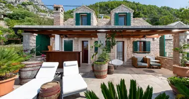 Dom 4 pokoi w Chorwacja