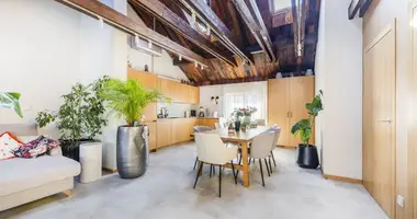 Casa 5 habitaciones en Marki, Polonia