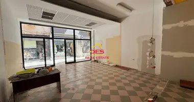 🆕🏢 BUSINESS PREMISES FOR RENT IN BULEVARD, VLORA 📍 Opposite Flamurtari Stadium en Bashkia Vlore, Albania