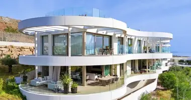 3 bedroom apartment in San Pedro Alcantara, Spain