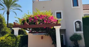 4 bedroom house in Bel Air, Spain