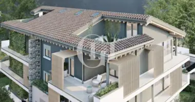 Penthouse 3 bedrooms in Desenzano del Garda, Italy