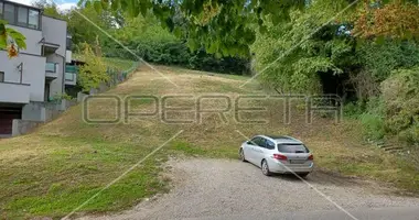 Участок земли в Город Загреб, Хорватия