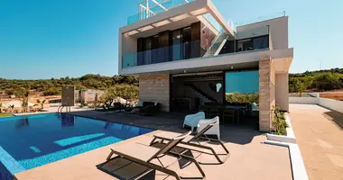 Villa in Paralimni, Zypern
