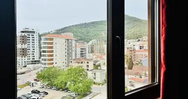 Apartamento 2 habitaciones en Budva, Montenegro