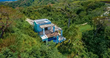 Haus 3 Schlafzimmer in French Harbour, Honduras