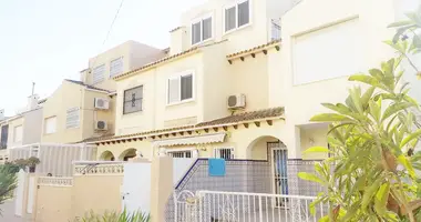 Bungalow 4 bedrooms in Guardamar del Segura, Spain