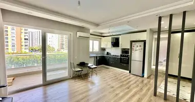 2 bedroom apartment in Mezitli, Turkey