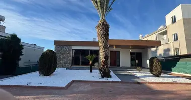 Büro 298 m² in Limassol, Zypern