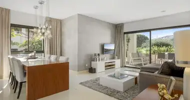 2 bedroom apartment in Benahavis, Spain