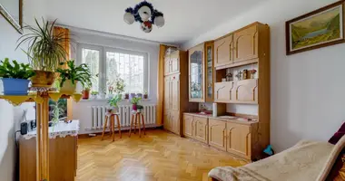 Квартира 3 комнаты в Варшава, Польша