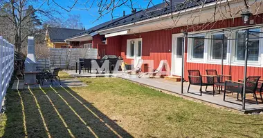 Haus 4 zimmer in Verwaltungsgemeinschaft Helsinki, Finnland