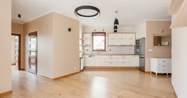 Квартира 3 комнаты в Варшава, Польша