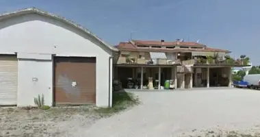 Nieruchomości komercyjne 140 m² w Monte Vidon Corrado, Włochy