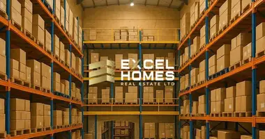 Entrepôt dans Santa Venera, Malte