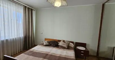 Apartamento 3 habitaciones en Minsk, Belarús