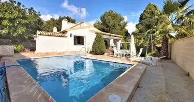 Willa w Orihuela, Hiszpania