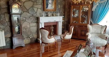 5 bedroom house in Gozon, Spain