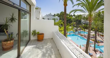Wohnung 2 Schlafzimmer in San Pedro Alcantara, Spanien