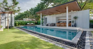 Villa 4 bedrooms in Thalang, Thailand