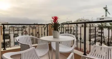 Hôtel 895 m² dans Dromolaxiá, Chypre