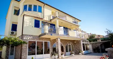 Casa 8 habitaciones en Radici, Croacia