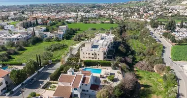Inny 260 m² w Peyia, Cypr