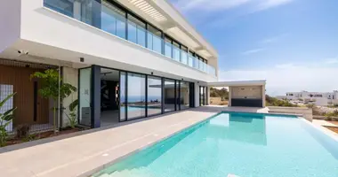 4 bedroom apartment in Peyia, Cyprus