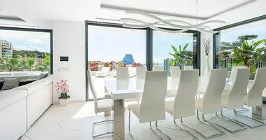 Villa 4 bedrooms in Calp, Spain