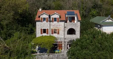 Haus 6 zimmer in 7 Seaview Penthouse Kotor Bay, Montenegro