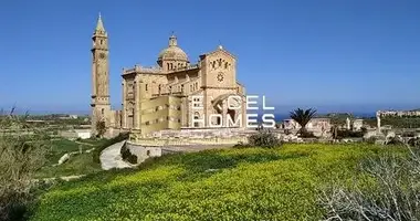 Penthouse w Gharb, Malta