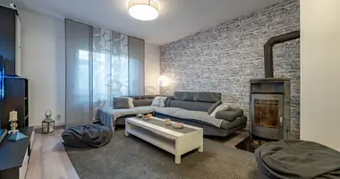 Dom 5 pokojów w Zagrzeb, Chorwacja