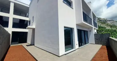 Casa 4 habitaciones en Camara de Lobos, Portugal