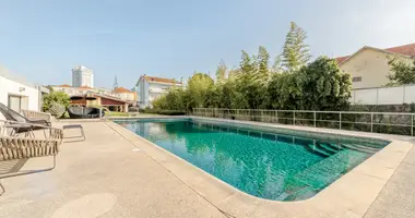 Haus 4 Schlafzimmer in Porto, Portugal