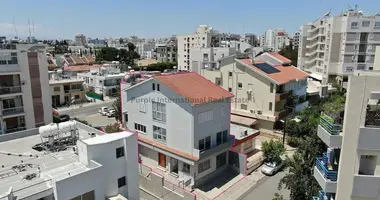 Villa en Strovolos, Chipre