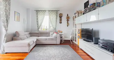 Wohnung 3 zimmer in Warschau, Polen