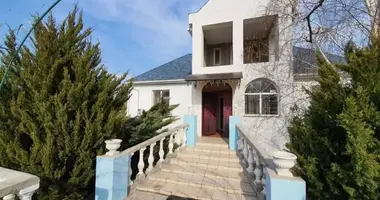 Casa 6 habitaciones en Korsuntsi, Ucrania