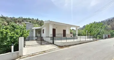 Haus 5 Schlafzimmer in Kakopetria, Zypern