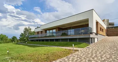 Cottage 5 bedrooms in Scomyslicki sielski Saviet, Belarus