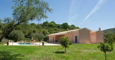Villa 5 bedrooms in Agios Stefanos, Greece