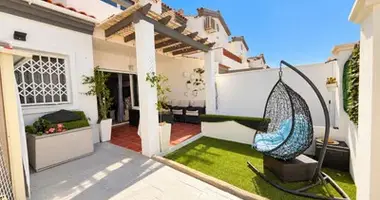 4 bedroom house in Manilva, Spain
