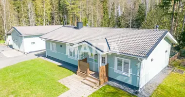 Dom 5 pokojów w Pyhalto, Finlandia
