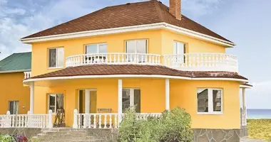 Casa 4 habitaciones en Karolino Buhaz, Ucrania